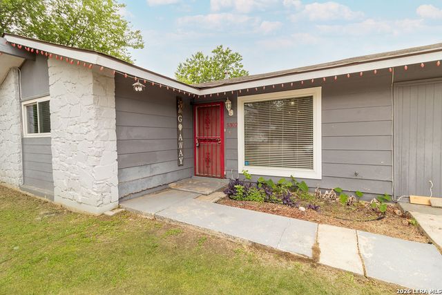 5302 WAR CLOUD DR, San Antonio, TX 78242