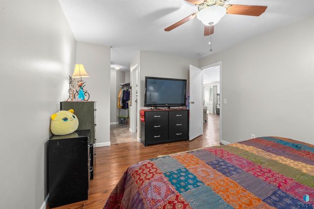 1104 W 57th St Apt 301, Sioux Falls, SD 57108