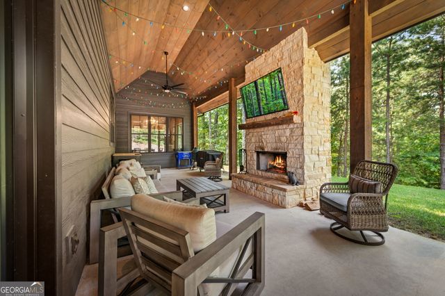 470 Old Orchard Road, Ellijay, GA 30536