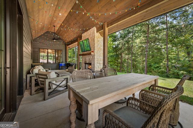 470 Old Orchard Road, Ellijay, GA 30536