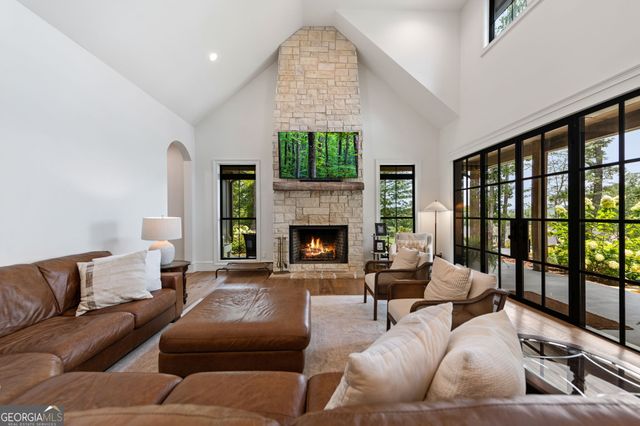 470 Old Orchard Road, Ellijay, GA 30536