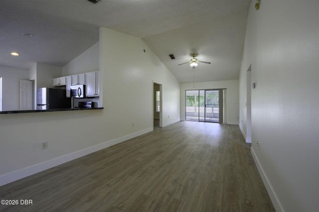 24 Miramar Way, Kissimmee, FL 34758