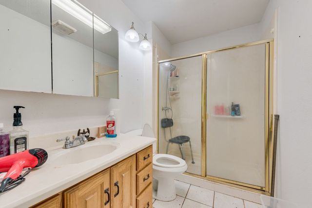 119 Burkett Lane, Pecan Hill, TX 75154