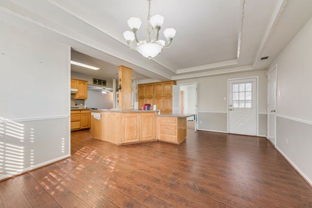 119 Burkett Lane, Pecan Hill, TX 75154