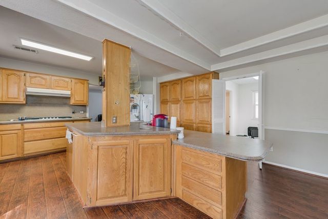 119 Burkett Lane, Pecan Hill, TX 75154