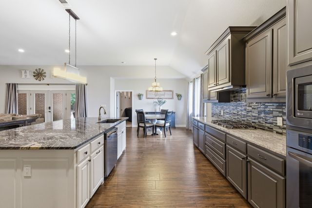 6270 High Mesa Drive, Justin, TX 76247