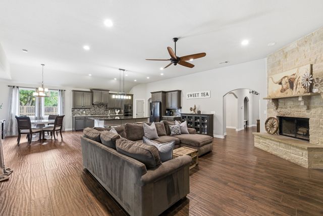 6270 High Mesa Drive, Justin, TX 76247