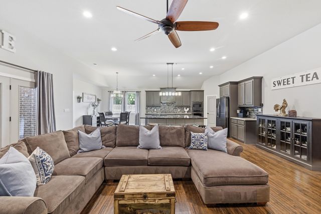 6270 High Mesa Drive, Justin, TX 76247