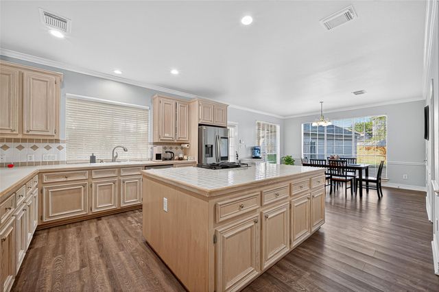 4206 Clearwater Court, Missouri City, TX 77459