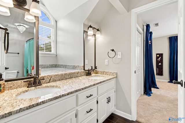 22151 Diamond Pointe Drive, Athens, AL 35613