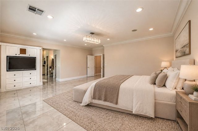 10201 Owls Peak Court, Las Vegas, NV 89144