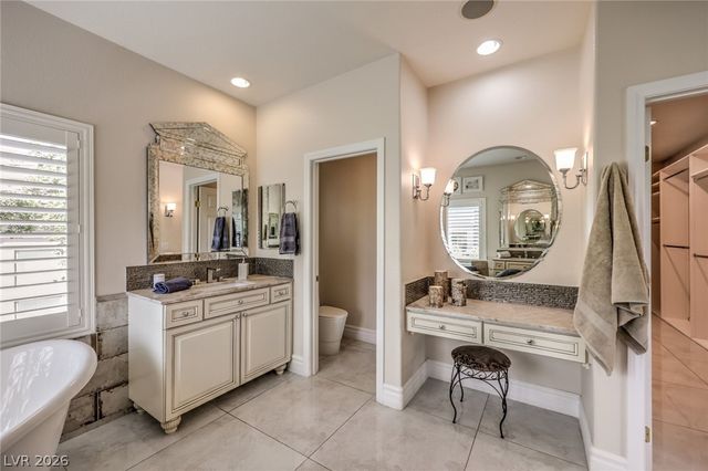 10201 Owls Peak Court, Las Vegas, NV 89144