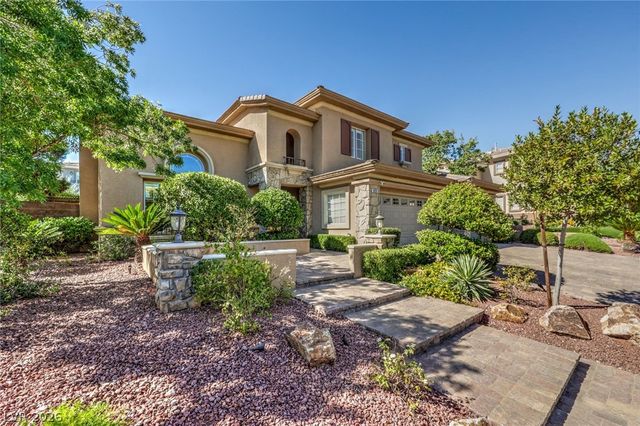 10201 Owls Peak Court, Las Vegas, NV 89144