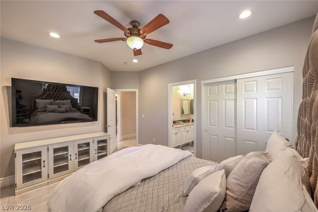 10201 Owls Peak Court, Las Vegas, NV 89144