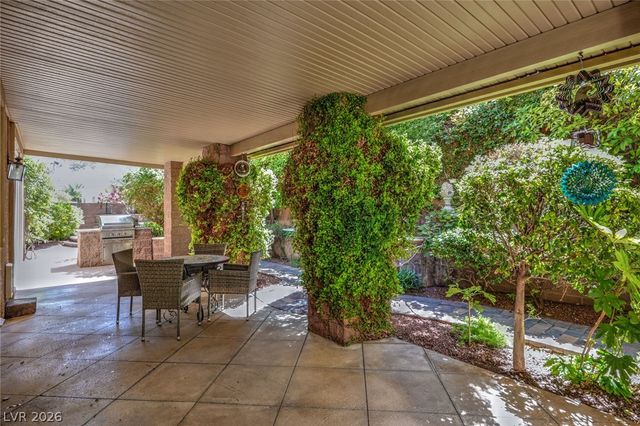 10201 Owls Peak Court, Las Vegas, NV 89144