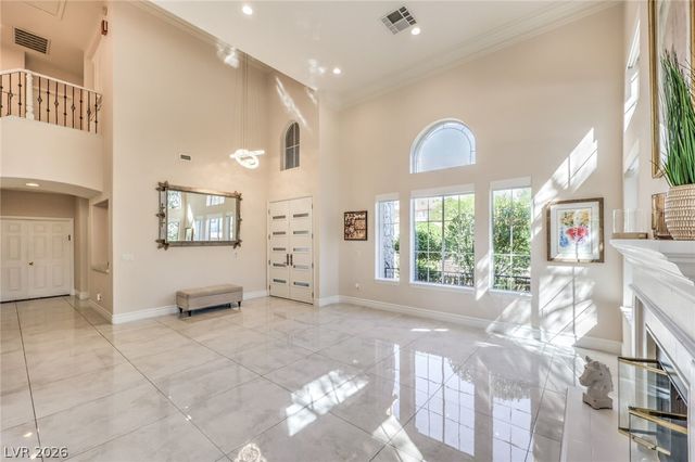 10201 Owls Peak Court, Las Vegas, NV 89144