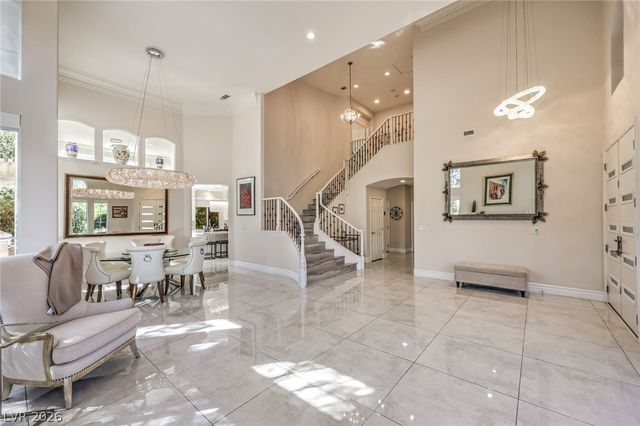 10201 Owls Peak Court, Las Vegas, NV 89144