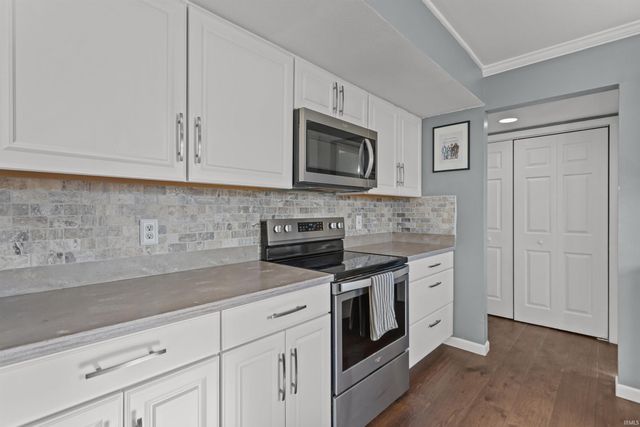 943 Gulf Shore Drive, Kokomo, IN 46902