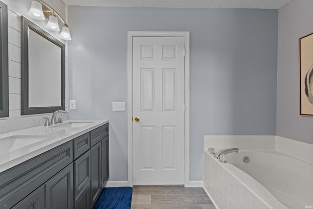 943 Gulf Shore Drive, Kokomo, IN 46902