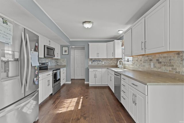 943 Gulf Shore Drive, Kokomo, IN 46902