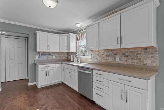 943 Gulf Shore Drive, Kokomo, IN 46902