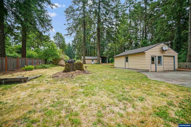 6290 SW Carman Dr, Lake Oswego, OR 97035
