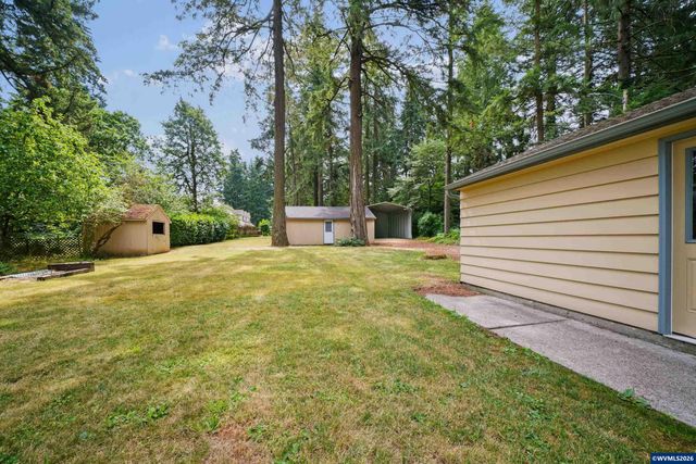 6290 SW Carman Dr, Lake Oswego, OR 97035