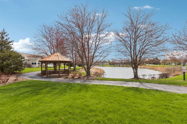 647 S Cadillac Circle, Romeoville, IL 60446