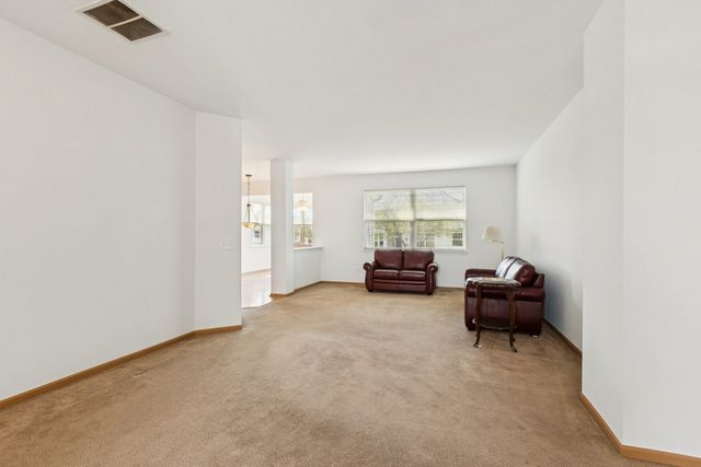 647 S Cadillac Circle, Romeoville, IL 60446