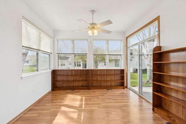 647 S Cadillac Circle, Romeoville, IL 60446