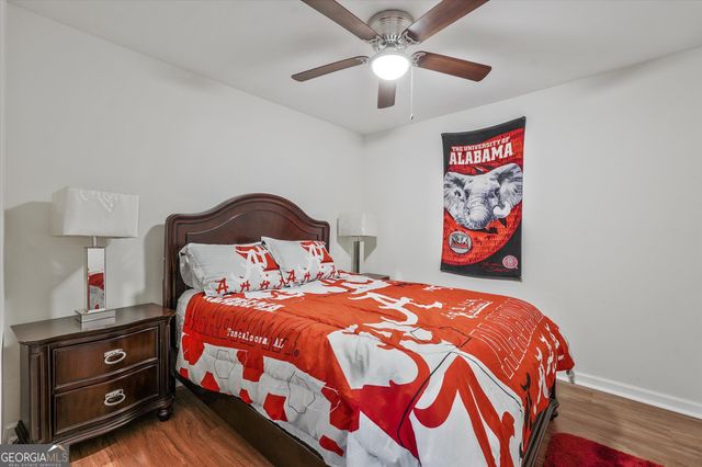 2170 Thorndale Drive SW, Lilburn, GA 30047