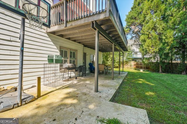 2170 Thorndale Drive SW, Lilburn, GA 30047