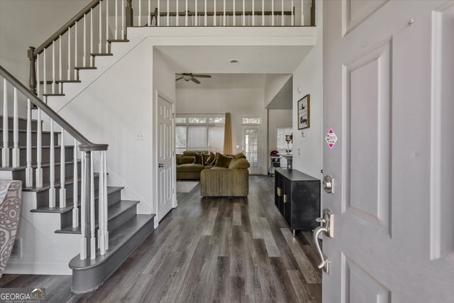 2170 Thorndale Drive SW, Lilburn, GA 30047