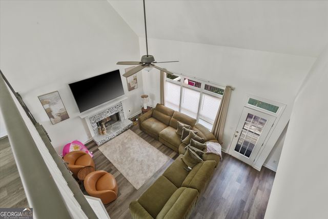 2170 Thorndale Drive SW, Lilburn, GA 30047