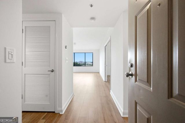 3481 Lakeside Drive NE 1702, Atlanta, GA 30326