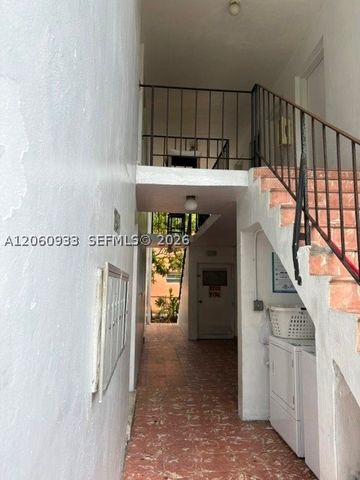 1940 NW 30th St 6, Miami, FL 33142