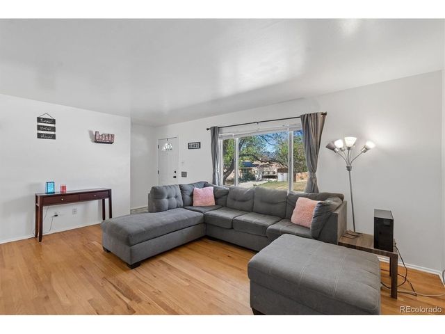 1856 S Urban Way, Lakewood, CO 80228