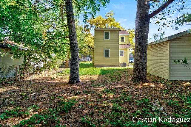 1945 Silver Avenue SE, Grand Rapids, MI 49507