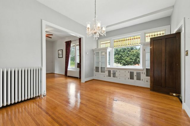 157 S COURT ST, Luray, VA 22835