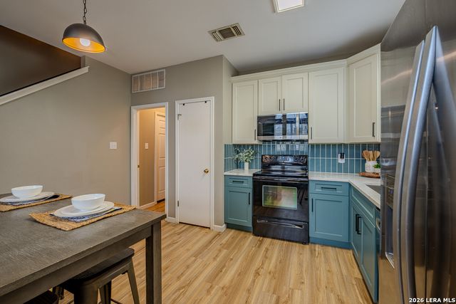 2423 Crown Hollow, San Antonio, TX 78251