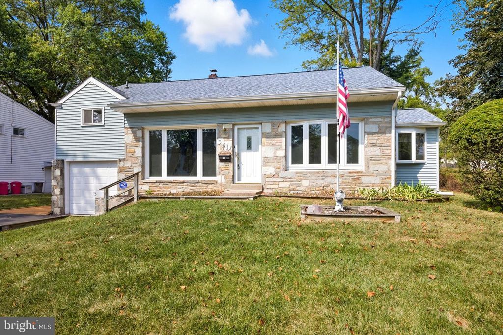 551 REVOLUTIONARY WAY, Warminster, PA 18974