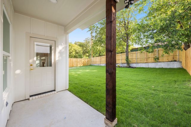 2903 NW 30th Street, Fort Worth, TX 76106