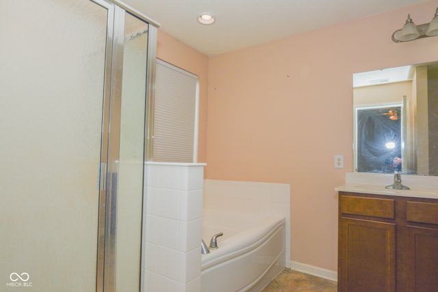 450 Angelina Way, Avon, IN 46123