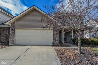 450 Angelina Way, Avon, IN 46123