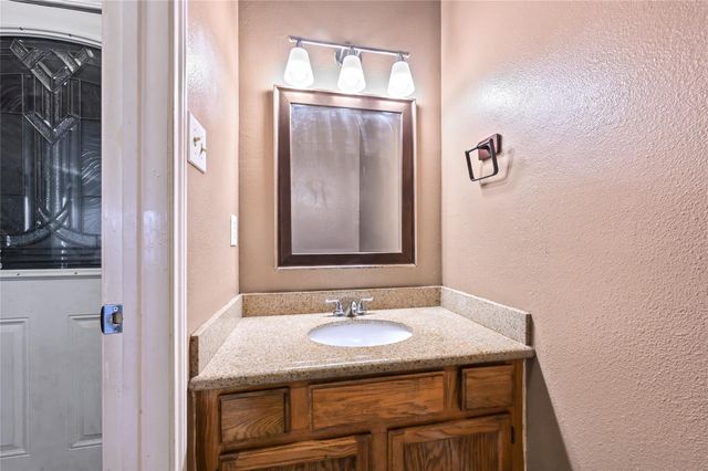 4001 Tanglewilde Street 404, Houston, TX 77063