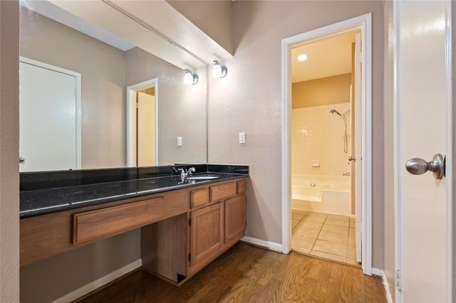 4001 Tanglewilde Street 404, Houston, TX 77063