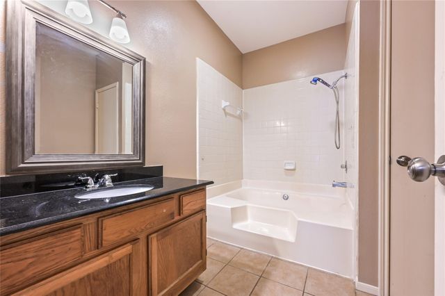 4001 Tanglewilde Street 404, Houston, TX 77063