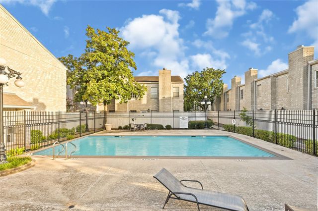 4001 Tanglewilde Street 404, Houston, TX 77063
