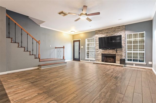 4001 Tanglewilde Street 404, Houston, TX 77063