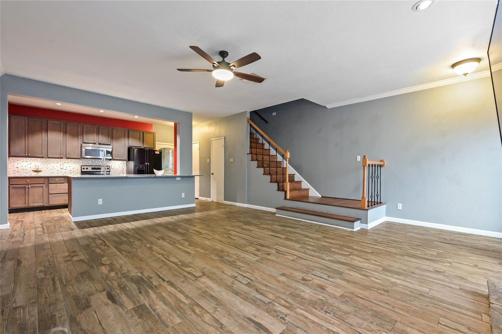 4001 Tanglewilde Street 404, Houston, TX 77063